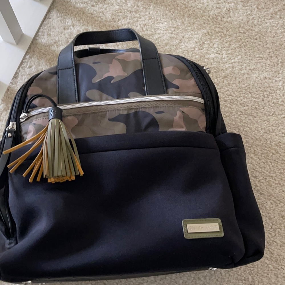 Skip hop army green diaper bag